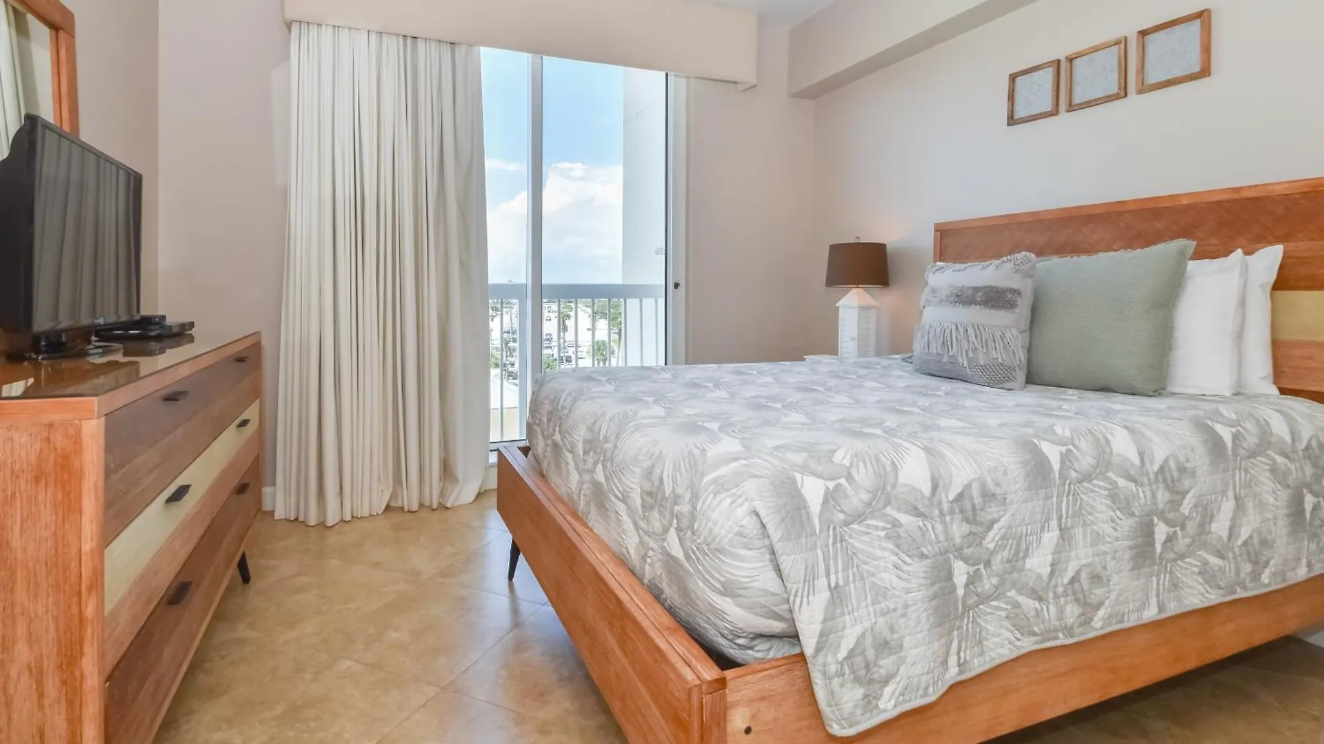Silver Beach Towers E503 Destin 0*,